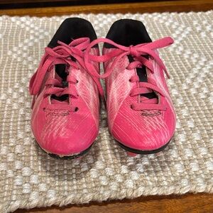 Umbro Pink and Black Soccer Cleats